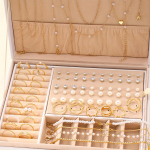 17KM Luksuslik 83-osaline ehete komplekt &ndash; kett K&auml;ev&otilde;ru K&otilde;rvar&otilde;ngad Kaelakeed S&otilde;rmused &ndash; Kingitus peoks, p&uuml;hadeks, igap&auml;evaseks kandmiseks (Kast ei kuulu komplekti)