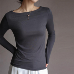 &Uuml;he kraega modaalne sviiter s&uuml;gis- ja talver&otilde;ivasteks Naiste Slim Fit pikkade varrukatega T-s&auml;rk, valge minimalistlik alustop S must