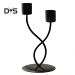 Koonuskujuline k&uuml;&uuml;nlahoidja metallist kumer k&uuml;&uuml;nlahoidja laud, keskosa koonilise sambaga k&uuml;&uuml;nlahoidja pulmapidulikuks sisekujunduseks B kuldne