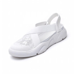 Suvised uued naiste kingad V&auml;litingimustes Moodne Lips Mugavus Pehme Tald Libisemisvastane EVA Rannasussid Kingad Naistele Zapatos De Mujer 34 valge