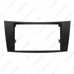 Mercedes-Benz E-klass W211/CLS-klass C219 Double DIN-raadio muutmiskarkass. LEEWA