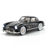 1/24 Mercedes-Benz 300SL Vintage Valatud Sulamist Miniatuurne M&auml;nguauto Mudel T&otilde;mmatav Heli Valgus Klassikaline Kollektsioon Kingitus Poisile must