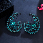 CMM uhked rohelised kuupmeetrist tsirkooniumoksiidist suured k&otilde;rvar&otilde;ngad roheline