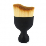 Suure tihedusega autosisupuhastushari, &uuml;lipehme ja t&otilde;hus palsamiv&otilde;re detailide puhastusvahend