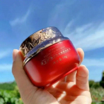 Sleep n&auml;omask niisutab, t&auml;iendab ja lukustab vett, et kaitsta &otilde;rna nahka 1 Pcs