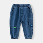 Laste s&uuml;gismoelised vabaaja p&uuml;ksid, vabad ja pehmed mitmev&auml;rvilised ilusad tr&uuml;kitud poiste teksad. 90cm