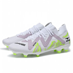 Noorte jalgpallijalatsid k&otilde;rge &uuml;laosaga v&auml;litingimustes Meeste pikkade k&uuml;&uuml;ntega Spordijalgpallisaapad Suures suuruses noorte jalgpallisaapad 38 oranž