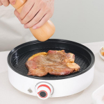 Korea grillpann 1200 W &uuml;mmargune peoterrass, rand Korea BBQ-plaat, mittenakkuv k&uuml;psetusn&otilde;ud, suitsuvaba grillalus, grillimine 22CM