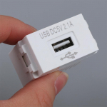 USB Toitemoodul 220V 5V Trafo 2.1A USB Laadimispesa L&uuml;litusadapter