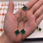 Boutique Neljak&auml;pa Ristikheina Viie &Otilde;iega K&auml;ev&otilde;ru 18K Kerge Luksus Ins Disain Mood Peen Mitmek&uuml;lgne Meeste ja Naiste Mudelid K&auml;ev&otilde;ru Boutique Bracelet