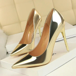 Mood Kevad S&uuml;gis Naiste K&otilde;rged Kontsad Slip-On Lakknahast 7,5CM Peenad Kontsad K&uuml;psed Naised Moodsad Keskmised Kontsad Kleitkingad 41 beige