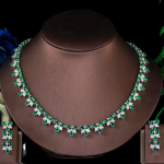 CMM imeilusad s&auml;delevad kuupmeetrist tsirkooniumoksiidi lehtedest kaelakee k&otilde;rvar&otilde;ngakomplektid valge