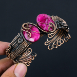 Laboris loodud rubiinist puhtast vasest traadist m&auml;hitud k&auml;sitsi valmistatud ehete k&auml;ev&otilde;ru, reguleeritav naisele Adjustable