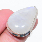Natural Rainbow Moonstone Gemstone 925 Sterling Silver Gift Ring Size 8 s7t97