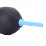 Kummist k&auml;si&otilde;hupumba tolmupuhuri puhastust&ouml;&ouml;riist + hari digikaamera objektiivi jaoks