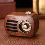 Retro disainiga Bluetooth-k&otilde;lar FM-raadioga R818-A/C Tume pruun tumepruun v&auml;rv