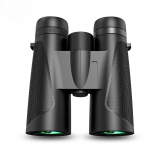 Binokkel 12 &times; 42 k&otilde;rglahutusega kontserdi&uuml;ritusi saab &uuml;hendada mobiiltelefoniga, et teha fotosid, videoid ja prille.