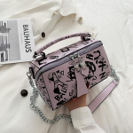 Naiste Graffiti k&auml;ekotid &Otilde;lakotid Naiste kott 2024 Luksuslik disain Naiste nahast k&auml;ekotid ja rahakott Mood Crossbody kotid lilla