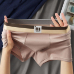 Mehed poksijad p&uuml;ksid v&auml;rvilised kumer seksikas v&ouml;&ouml;koht noorte nelja nurga alusp&uuml;ksid trendikad aluspesu hingavad alusp&uuml;ksid L must