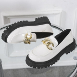 Tursked Loafers Naiste lakknahast platvormkingad &Uuml;mmargused varbaosaga metallist keti libisemine Naiste Lamedad K&auml;sitsi valmistatud Kawaii jalan&otilde;ud Naiste Lamedad 36 valge