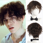 Kvaliteetne l&uuml;hike lokkis s&uuml;nteetiline parukas mustade ja kuldsete juustega, sobib Halloweeni rollim&auml;nguks, sobib meestele ja poistele