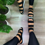 2021. aasta naiste suvesandaalid, v&auml;rvi avatud varbad, lamedad kingad Naiste elastsed ribad, peoplatvorm, naiste sandaalid, ranna-v&auml;lisjalatsid 43 must