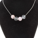 Pierres et Min&eacute;raux. Collier Perles Opale Rose + Quartz 8 mm Chaine en acier inoxydable.