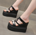 Mood 2024 suvetrend Disainer naiste &uuml;lik&otilde;rged kontsad 12 cm sandaalid Luksuslikud Bling naiste paksutallalised sussid kiiluplatvormiga rannakingad 39 valge