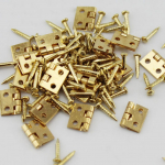 20 tk naeltega minimetallist hinged DIY miniatuurne m&ouml;&ouml;bel nukumaja tarvik