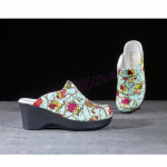 Naiste meditsiinilised ortopeedilised puukingad &ndash; libisemisvastased, mugavad 35