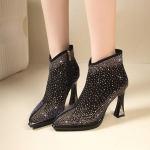 New Style Martin Boots Naiste kingad Rhinestone l&uuml;hikesed saapad terava ninaga k&otilde;rge kontsaga paksu kontsaga &uuml;hekordsed saapad pluss sametist soojad nahast saapad 34 must