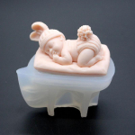 1 tk 3D Sleeping Baby Silikoonvorm &Scaron;okolaadikomm Fondant Vorm K&auml;sitsi valmistatud seebik&uuml;&uuml;nla krohvivaigu valmistamise t&ouml;&ouml;riist 9.2cmx6cmx4.7cm valge