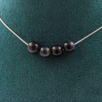Pierres et Min&eacute;raux. Collier 4 perles Oeil de faucon 8 mm. Chaine en acier inoxydable Collier femmes, hommes. Taille personnalisabl