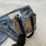 Casual and Simple Crossbody Bag New Printed Fabric Women's Bag Personalized Stylish Shoulder Bag tumesinine v&auml;rv