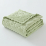 Vasts&uuml;ndinud puuvillase marli beebitekk &ndash; nelja aastaaja kasutamine