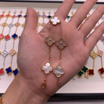 Boutique Neljak&auml;pa Ristikheina Viie &Otilde;iega K&auml;ev&otilde;ru 18K Kerge Luksus Ins Disain Mood Peen Mitmek&uuml;lgne Meeste ja Naiste Mudelid K&auml;ev&otilde;ru Boutique Bracelet