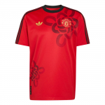Adidas Originals Manchester FW25 United Kultuurilugu S&auml;rk Mugav Mood &Uuml;mmarguse Kaelusega Pullover Vabaaja L&uuml;hikeste Varrukatega Jalgpallis&auml;rk JM5568 M