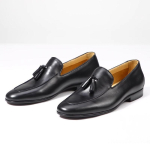 Itaalia stiilis meeste tutikesega retro nahast mokassiinid Mugavad slip-on kingad Narmastega Pulmapeo kontorikingad Meeste vabaajajalatsid 44 must
