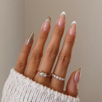 24 tk/komplekt kiirk&uuml;&uuml;ned valge kuldtolm Prantsuse kunstnaelade kleebis kantav veekindel manik&uuml;&uuml;r viimistletud k&uuml;&uuml;ned