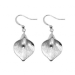 1 paar lillega kunstp&auml;rlitega k&otilde;rvar&otilde;ngaid, mood ainulaadne disain, minimalistlik hobuseraua lootose k&otilde;rvar&otilde;ngad, naiste kingitus kuldne