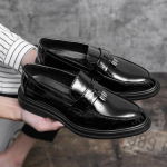 MoodUus Saabumine Kingad Mees Kuum M&uuml;&uuml;k Valge Nahk Meeste Vabaaja Kingad Uued Slip-on Meeste Kingad Itaalia Stiil Meeste Mokassiinid Pehmed Madalad 38 must