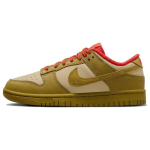 Nike Naiste Dunk Low Bronzine Picante Red Naiste Tossud Beež Seesami FQ8897-252 36