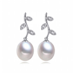 LSOOYH naturaalsed mageveep&auml;rliga k&otilde;rvar&otilde;ngad Choker naistele vabaaja ehted Pearl Bohemia Leaf k&otilde;rvar&otilde;ngad valge