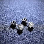 Pt950 plaatinak&otilde;rvar&otilde;ngad 0,5 & 1 karaadise D v&auml;rvi moissanite k&otilde;rvar&otilde;ngad naistele pulmak&otilde;rva ehted, peened aksessuaarid 0.5 Carat