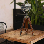 K&auml;sitsi valmistatud pruun statiiv Home Decor Led lamp kohtvalgusti lamp 76,2 cm