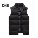 Meeste vest, krae, varrukateta lukuga suletav taskutega vestimantel &Uuml;hev&auml;rviline paksendatud tepitud vestijakk M punane