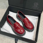 Patendinahast Oxfordi kingad naistele, pumbad, moekad pealet&otilde;mmatavad naiste kingad, ruudukujulised keskmised kontsad, platvormkingad, naiste mokassiinid, pluss suurus 43 veinipunane v&auml;rv