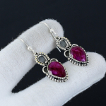 Kaunid Kashmiri rubiinist v&auml;&auml;riskivist k&otilde;rvar&otilde;ngad, 925 Sterling h&otilde;bek&otilde;rvar&otilde;ngad, k&auml;sitsi valmistatud Boho h&otilde;beehted rippuvad k&otilde;rvar&otilde;ngad, vatikingitused 1.96" punane