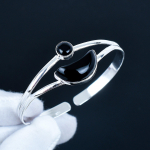 Looduslik must on&uuml;ks v&auml;&auml;riskivi k&auml;sitsi valmistatud mansett-k&auml;ev&otilde;ru 925 sterlingh&otilde;be mansett-k&auml;ev&otilde;ru, must on&uuml;ks k&auml;ev&otilde;ru naisele, unisex k&auml;ev&otilde;ru, kingitus talle 7 must