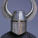 Keskaegne Teutooni Tiivuline Templari Kiiver R&uuml;&uuml;tli Kiirustamine Cosplay, LARP Taaslavastus, Eemaldatavad Tiivad Kingitus